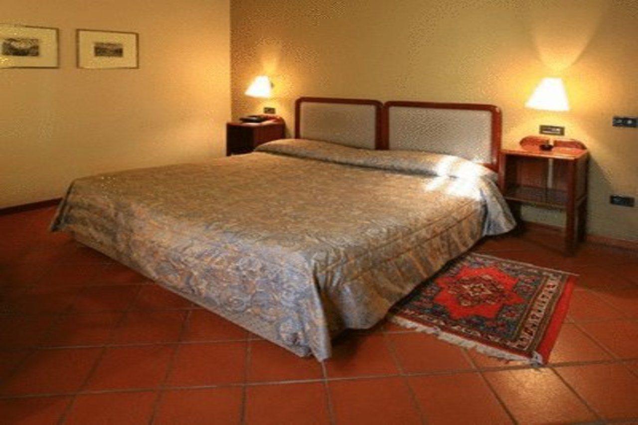 Hotel Palazzo Bocci Spello Extérieur photo
